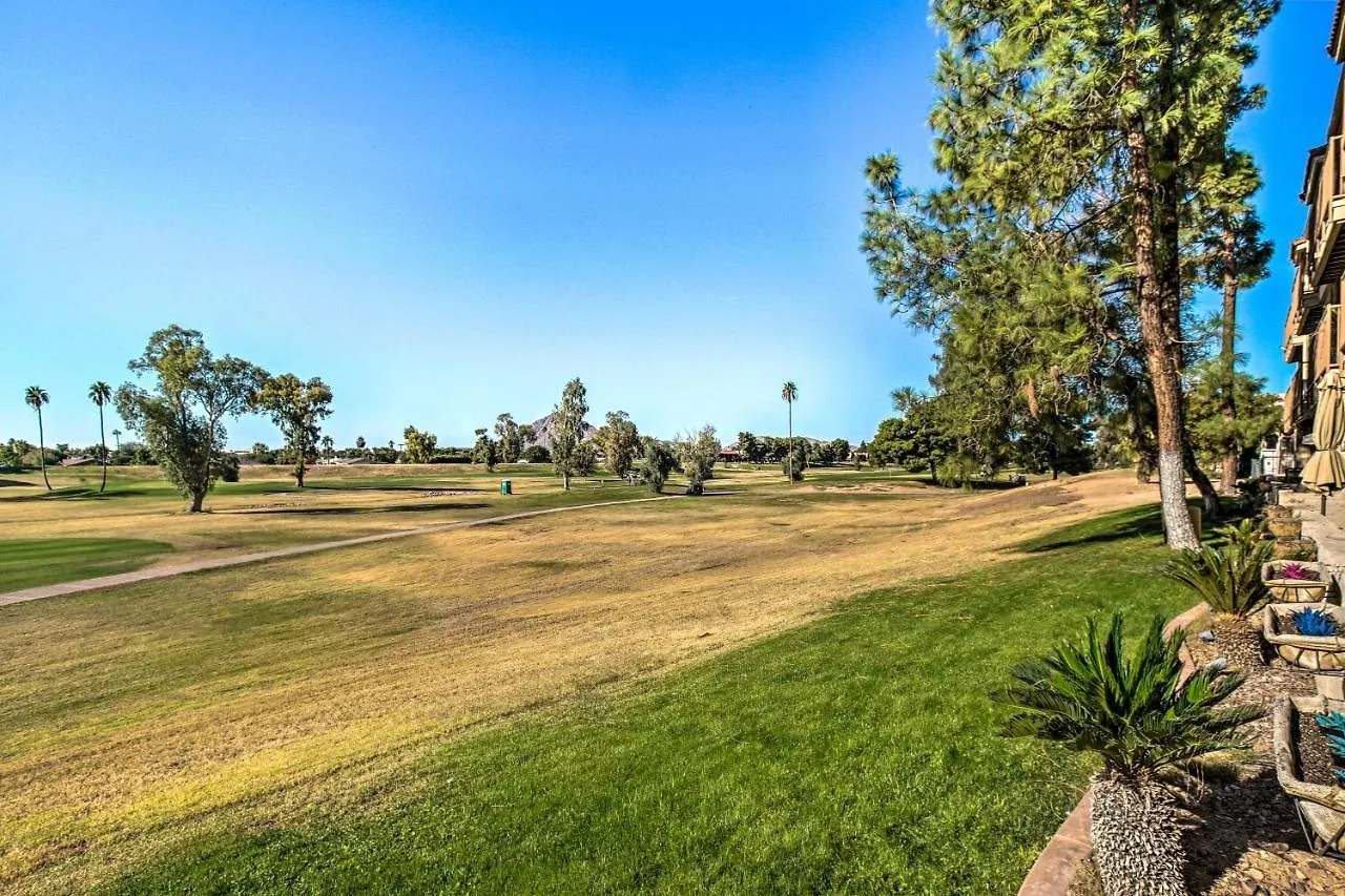 First-Floor Condo With Golf Course Views And Pool! 스코 츠 데일 스코 츠 데일